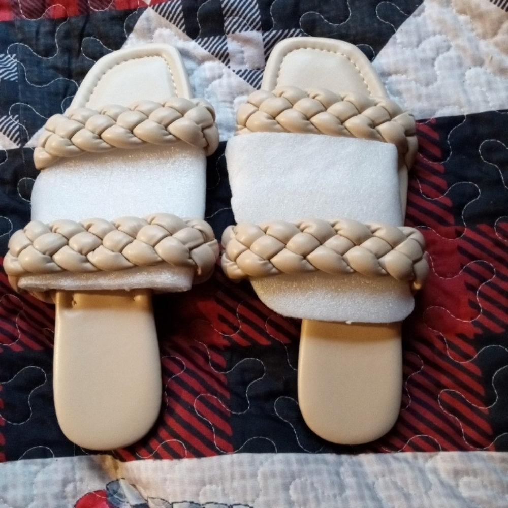 Sandals NWOT